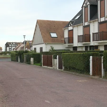 Duplex Avec Jardin Proche Plage Et Centre Ville Sur Mer * Courseulles-sur-Mer